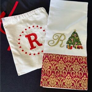 Christmas-themed kitchen or dish towel with an embroidered "R" & Storage Bag.New